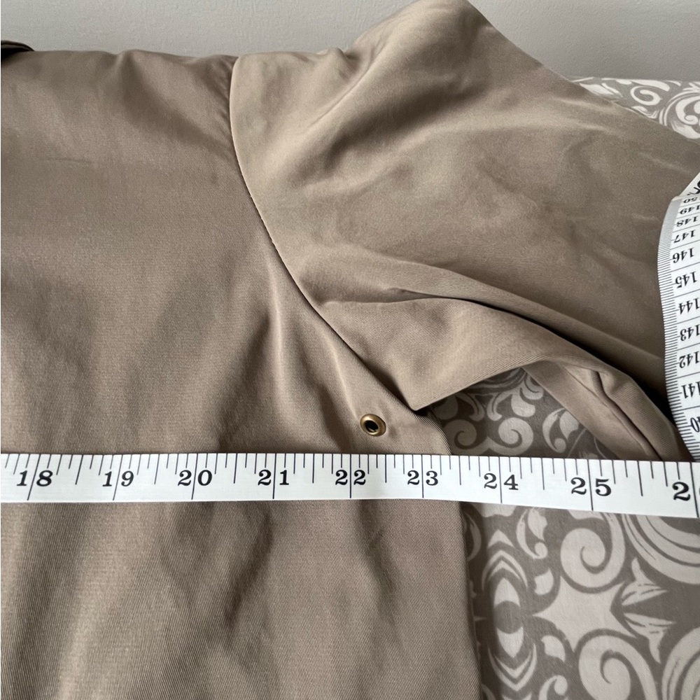 Ih Nom Uh Nit Taupe Long Raincoat with Contrast Stitching and Snap Buttons - Picture 5 of 11